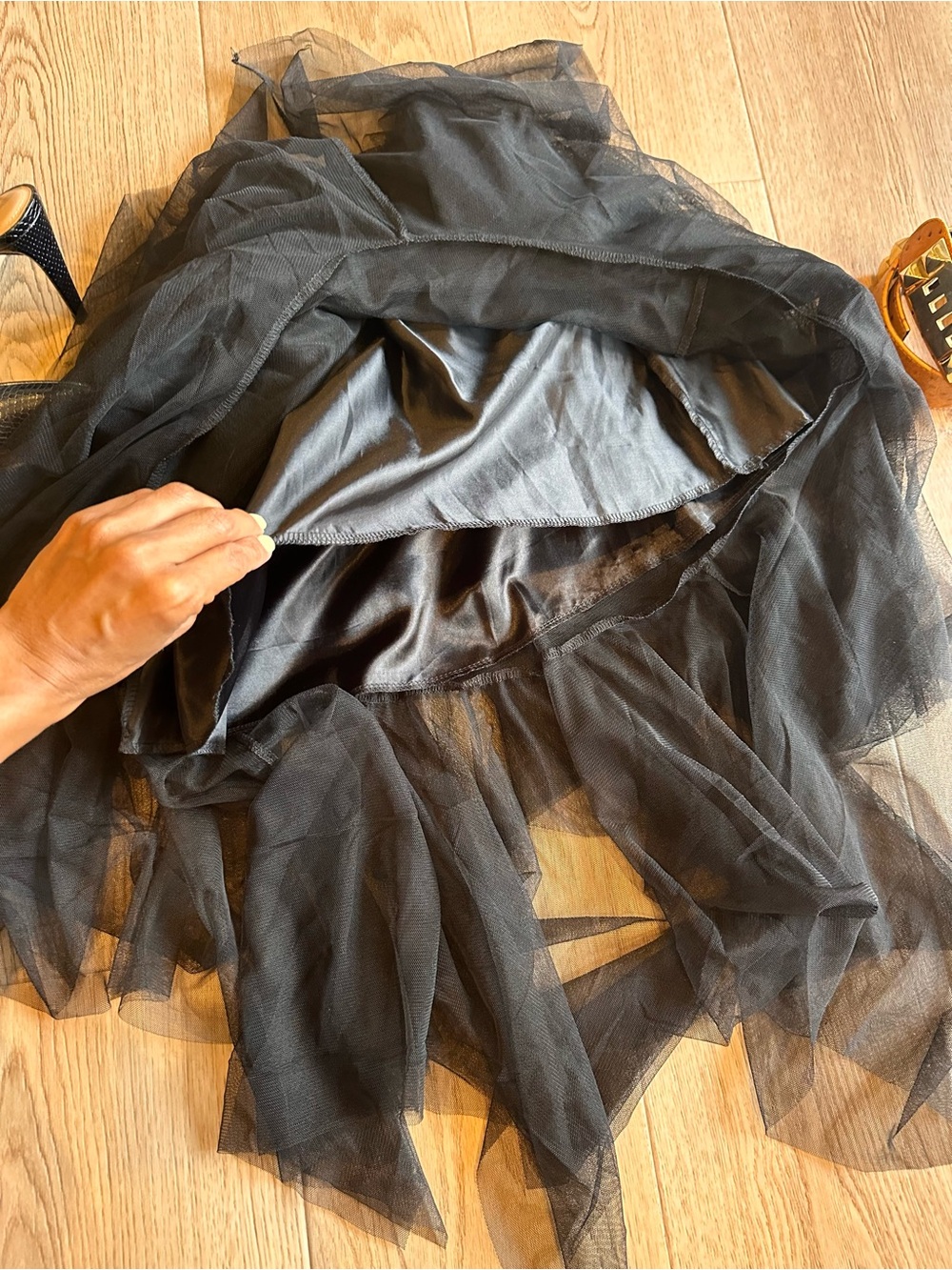 ⭐️LAST CHANCE⭐️ Black Layered Tulle Skirt w/Elastic Waistband Size S - Picture 4 of 7